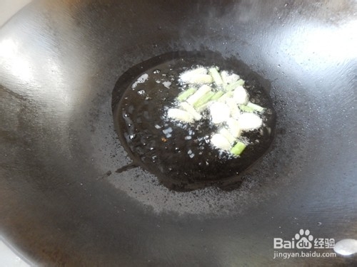 鲜美下饭：双椒炒大虾