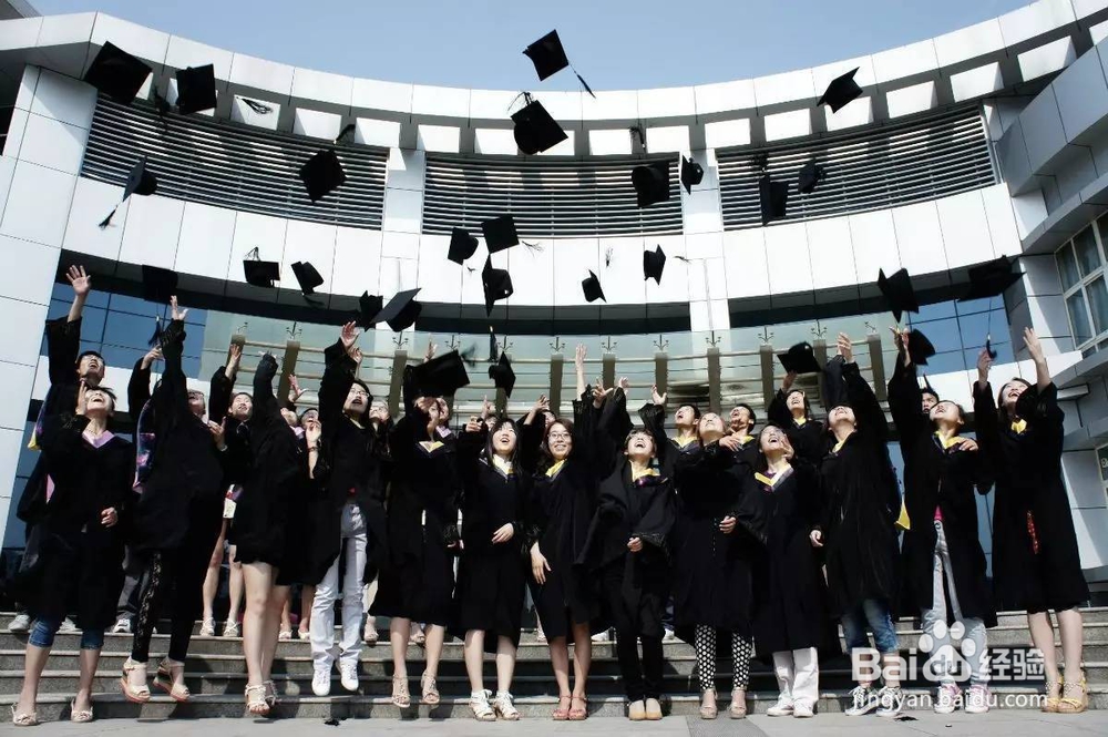 毕业照怎样照才出众？