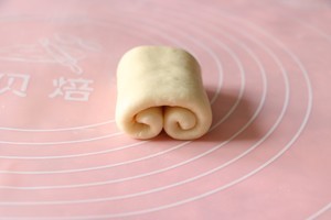 牛奶面包卷的做法