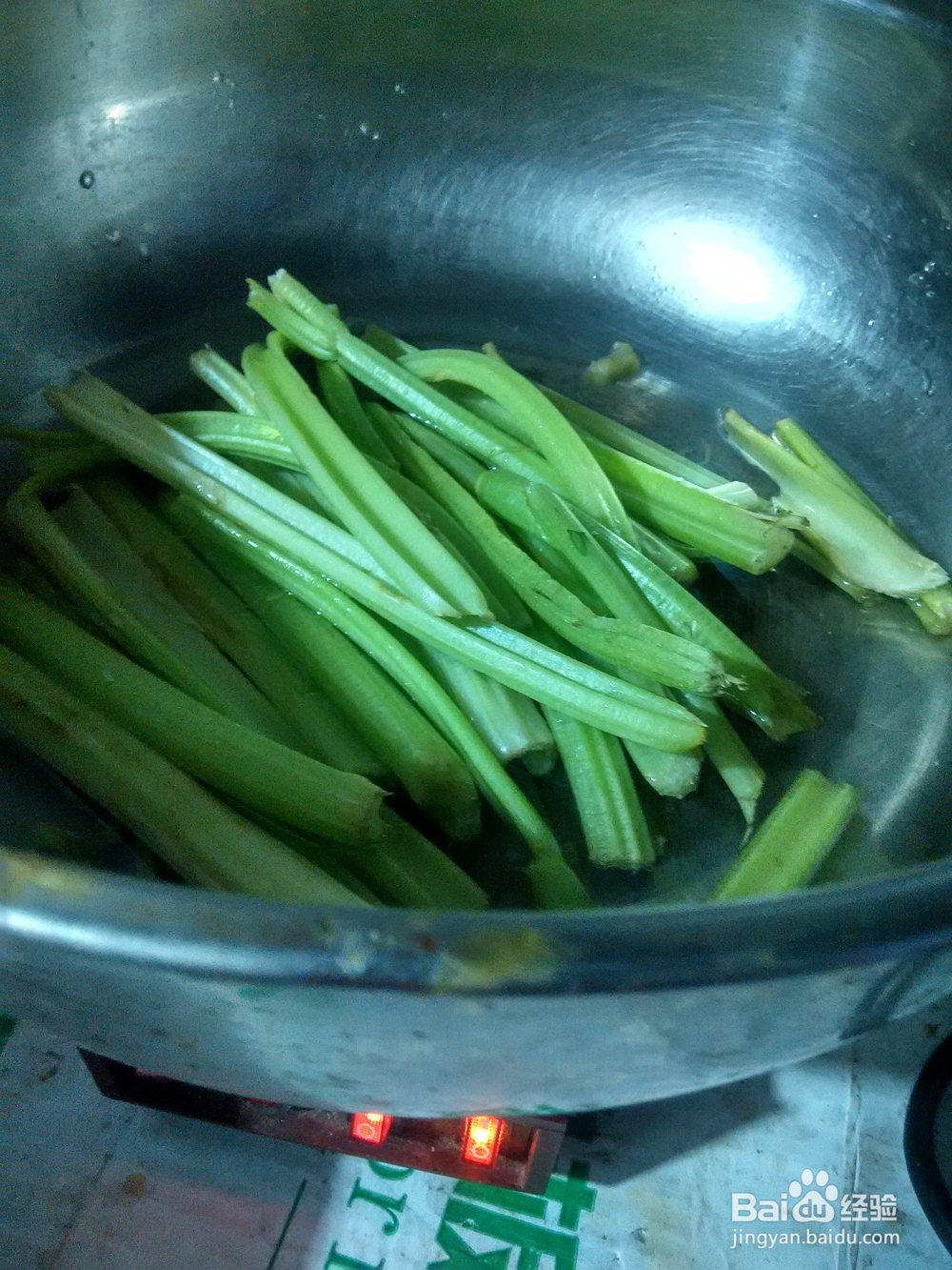 简单之芹菜拌花生