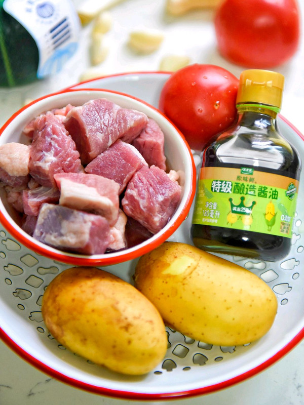 番茄土豆炖牛腩