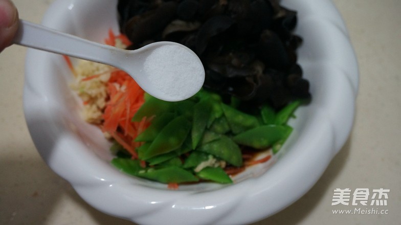 凉拌秋耳的做法