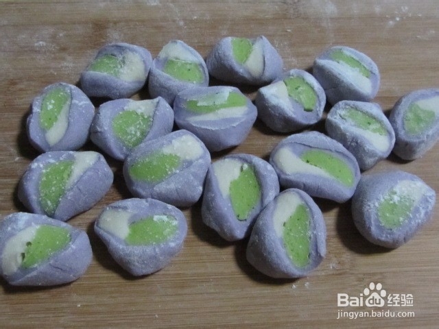 蔬菜牛肉馅儿彩色饺子