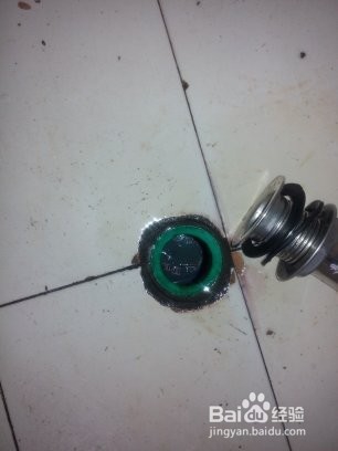 怎么鉴定厨房漏水