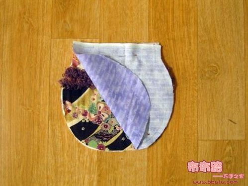 夏季里清凉的精致小手挽