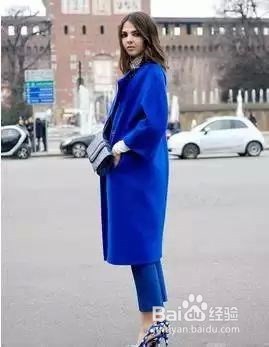 怎样搭配衣服的色彩才好看