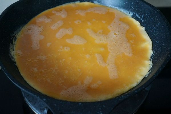 口蘑美式鸡蛋饼佐西班牙火腿