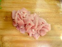 青椒肉片炒脆藕的做法