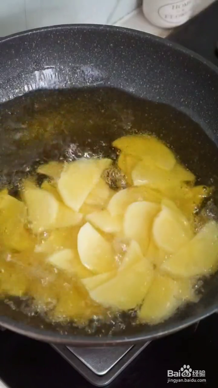 如何制作好吃的干锅土豆片？