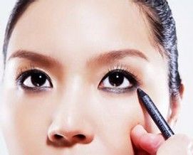 怎样打造百搭彩妆