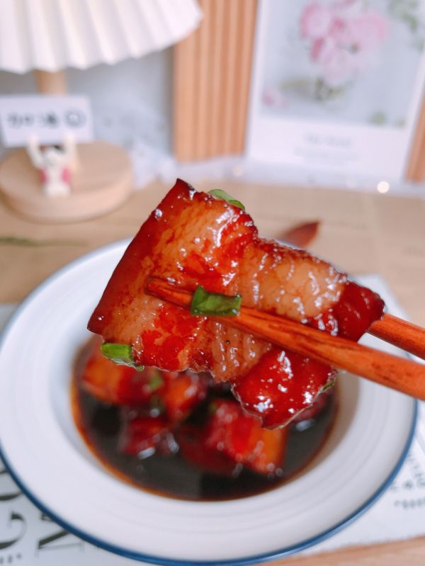 快手蜜汁红烧肉