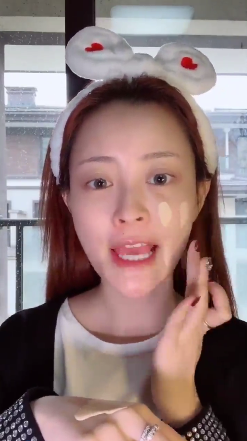 参加party画一个精致的妆,快来看看吧