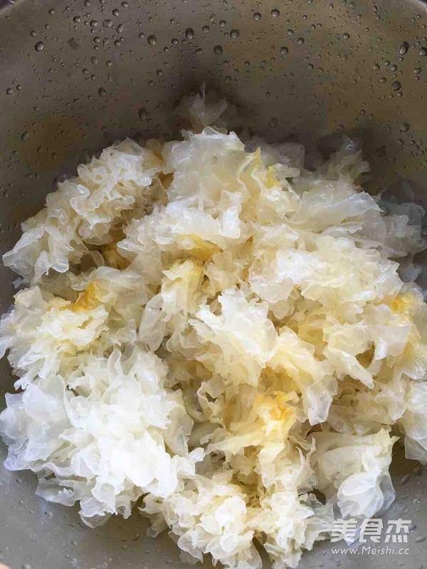 凉拌双耳的做法