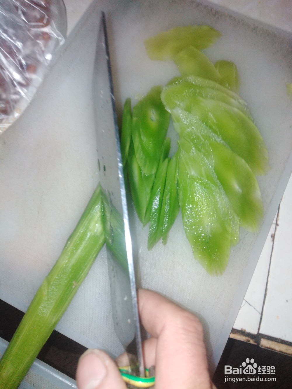 卤豆腐如何炒莴笋根？