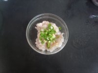 制作鲜虾云吞面