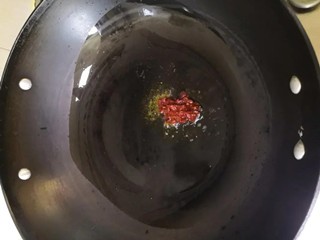 鱼香熊掌豆腐怎么做？