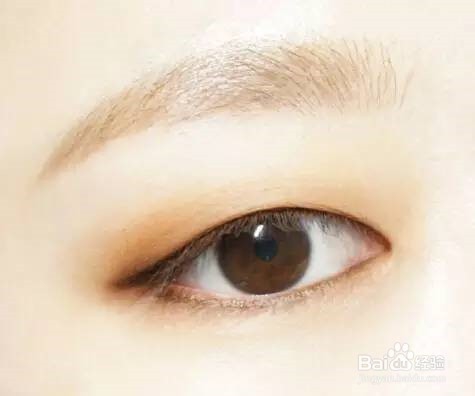 短发女生怎么化妆？