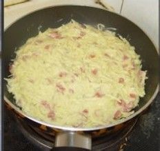 和家人一起享受夏日早晨的阳光——爱心趣味早餐