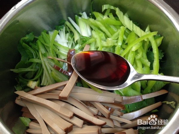 教你做鸡蛋干拌香菜