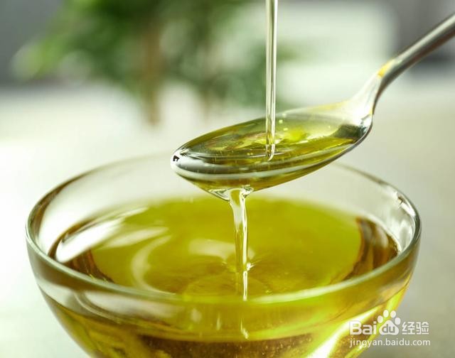 禽蛋类：枣菇蒸鸡