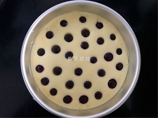 蓝莓芝士流心蛋糕