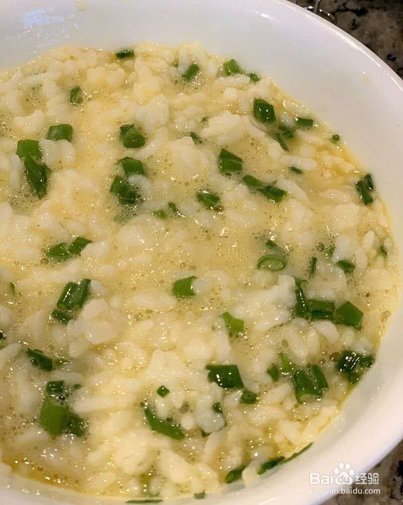 米饭鸡蛋饼怎么做