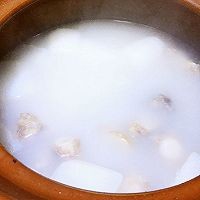 如何制作美味的牛骨萝卜汤