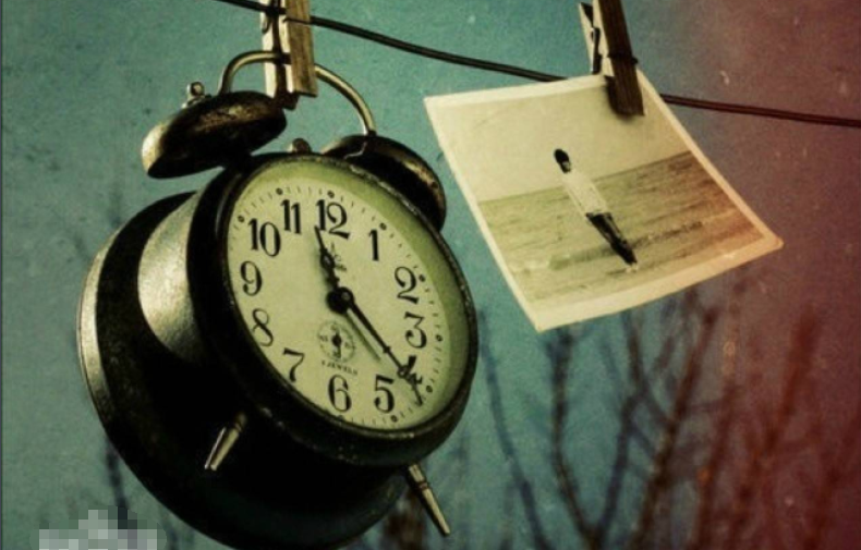 闹钟里面的四根“针”分别叫什么