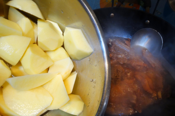 大鹅和什么一起炖最配