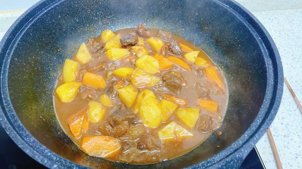 番茄土豆炖牛腩