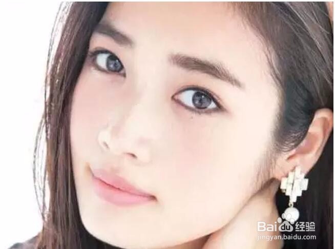 10款迷人眼妆技巧大放送,五分钟即可