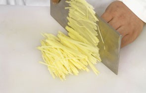 怎样做土豆丝炒芹菜