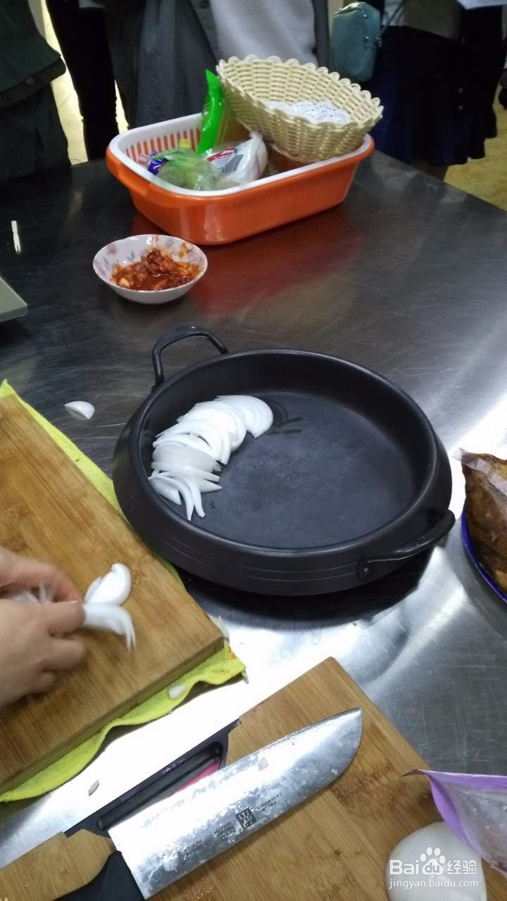 自己动手做韩式牛肉火锅