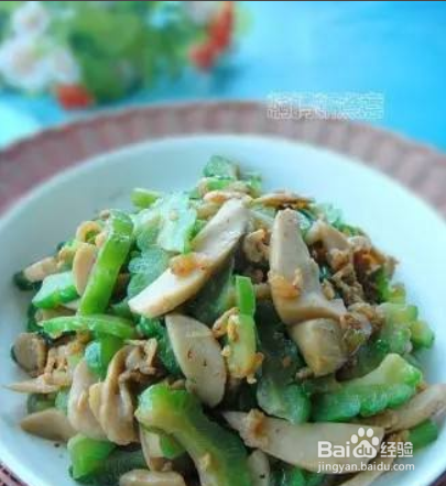 家常菜：苦瓜炒杏鲍菇