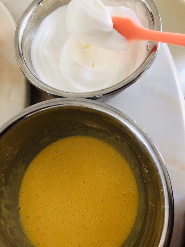 八寸中空戚风蛋糕