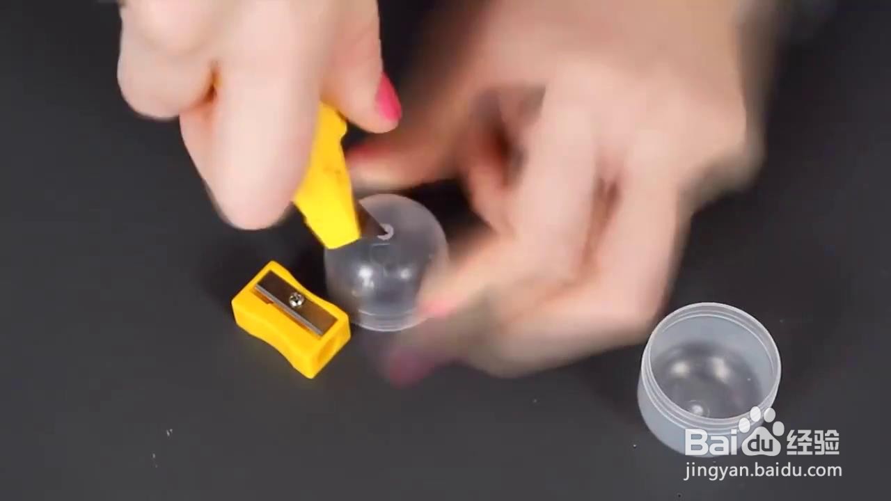 如何制作简易盒状转笔刀