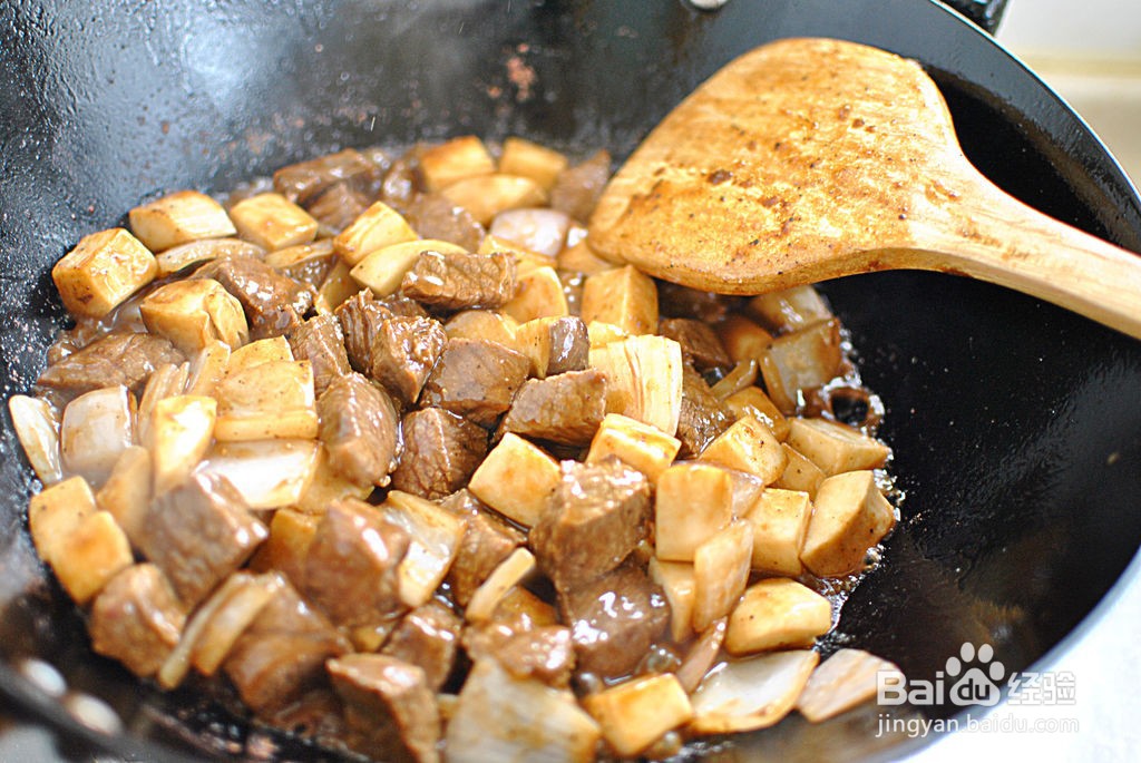 怎么做杏鲍菇黑椒牛肉粒