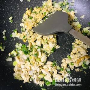 苦瓜炒咸鸭蛋的做法详细教程