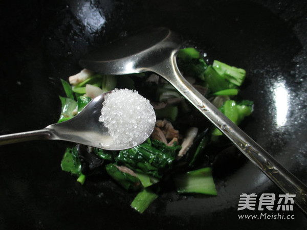 黑木耳五花肉炒菜芯