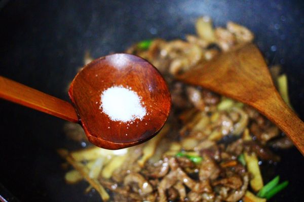 香干肉丝炒韭菜