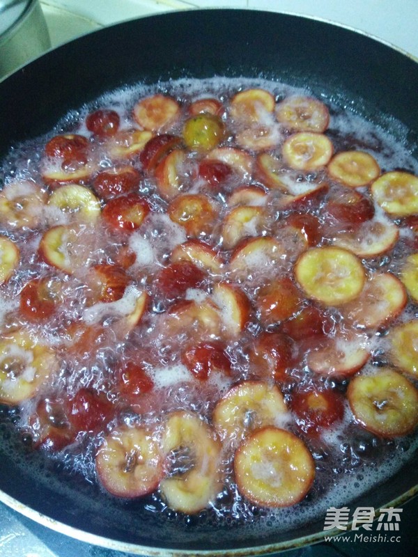 炒红果的家常做法