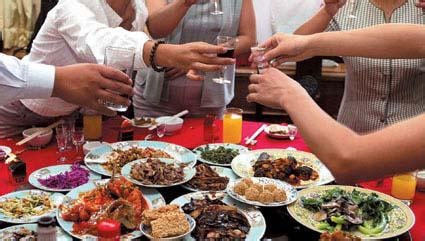应酬时如何提高自己的酒量