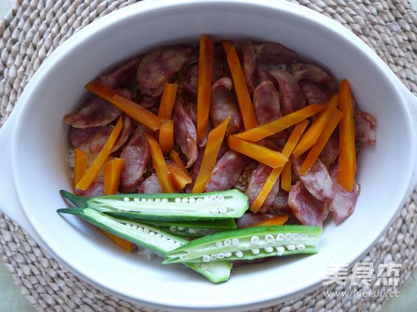 腊肠焖饭的做法