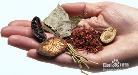 中医治痛风：[79]中药治痛风性关节炎