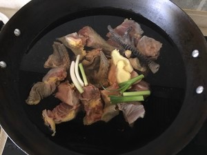 姬松茸煲鸡汤做法