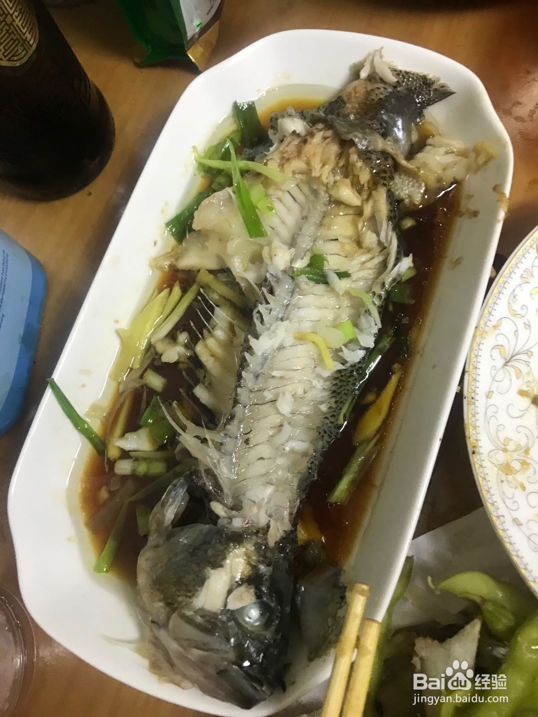 清蒸鲈鱼怎么做才不腥又好吃。