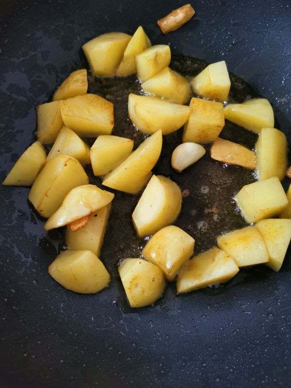 豆豉土豆焖排骨