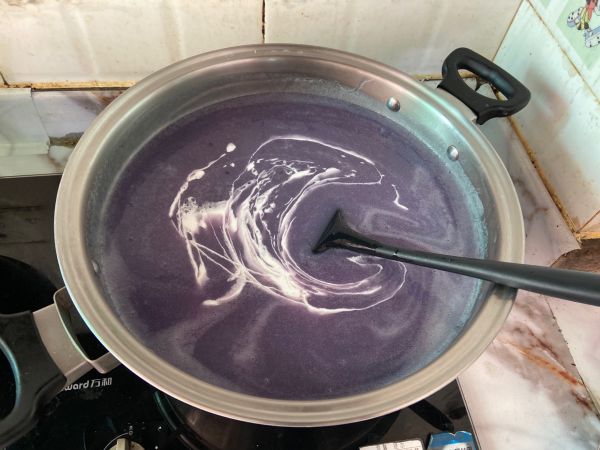 椰汁紫薯西米露