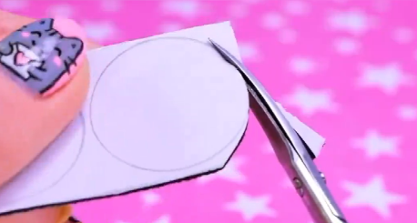 如何给芭比制作亮片汽车