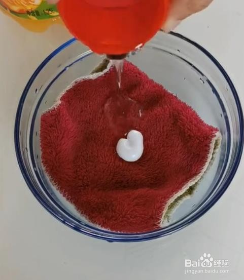 胶带留下的痕迹怎么清理